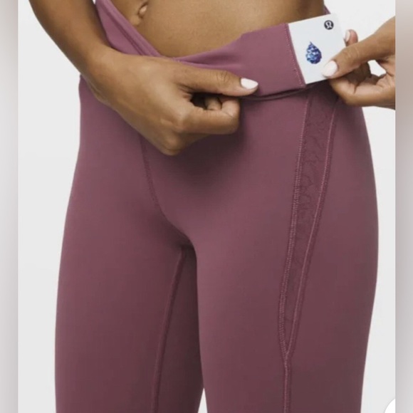 Lululemon leggings size 10 - Picture 2 of 10